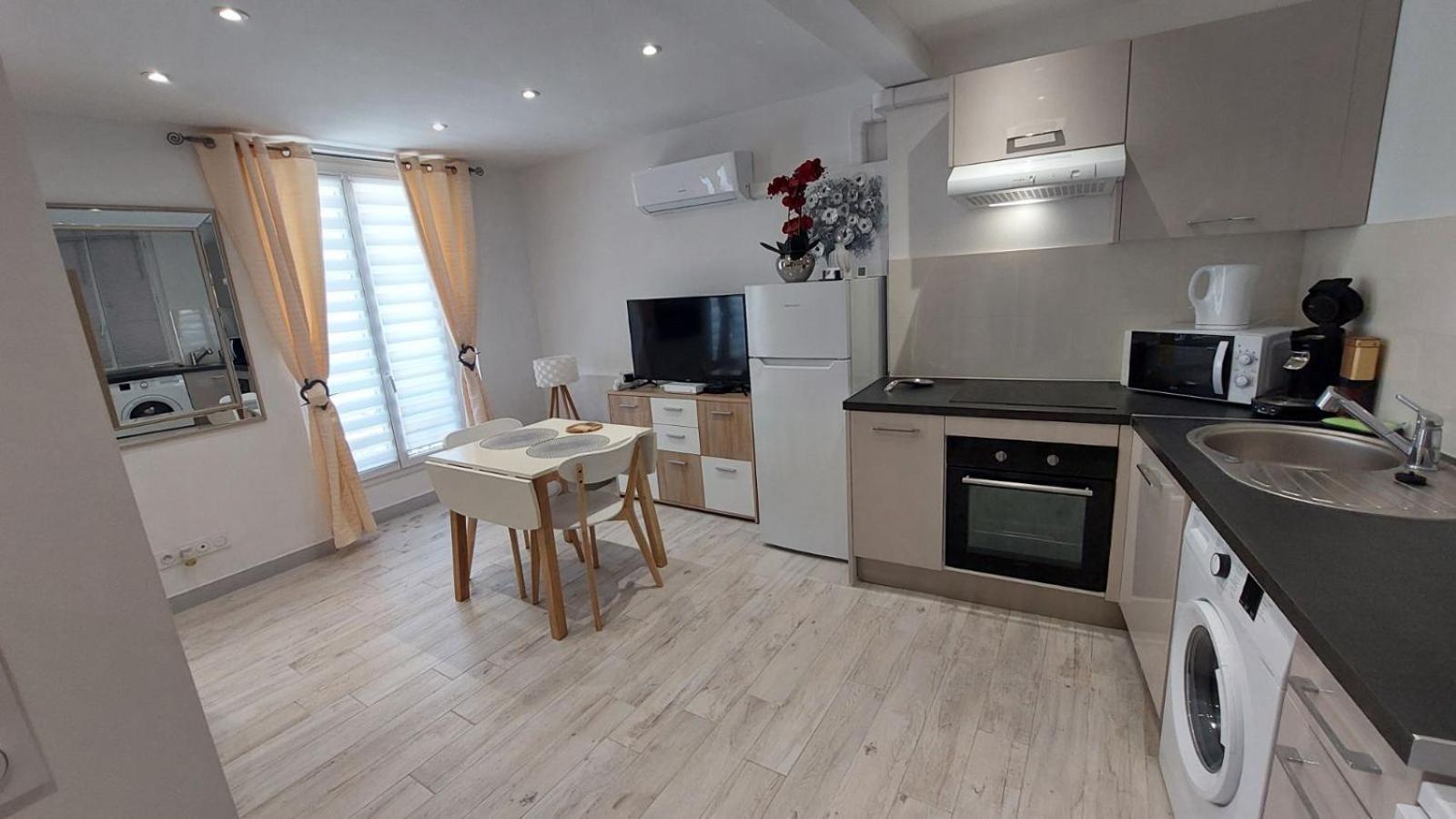 Studio Lumineux Avec Parking Proche Monaco, Nice, Plage Et Gare Menton Bagian luar foto
